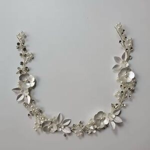 Wedding / bridal / formal Crystal Pearls Floral Leaf hair vine tiara